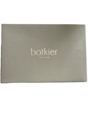 BOTKIER Cobble Hill M.C Leather Wristlet Clutch Wallet, Dusty Mint Green NWT $78