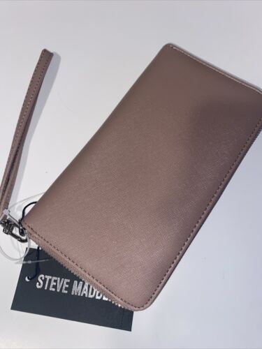 STEVE MADDEN WALLET WRISTLET MAUVE SMOOTH TEXTURED SILVER ZIPPER