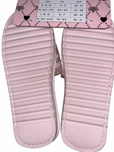 Juicy Couture Pink Faux Fur Slippers~JC-Hasen 3~Size M~Pink/Gold Logo~W105461W
