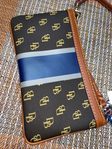 Dooney & Bourse Women's New York Yankees Stadium Signature Wristlet MLB~REAR!