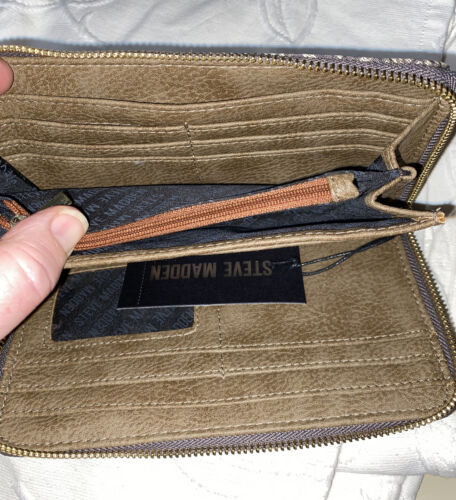 STEVE MADDEN WALLET WRISTLET SMOKE MULTI-COLOR CHEVRON WOVEN JAQUARD FABRIC
