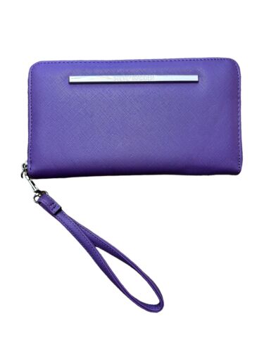 STEVE MADDEN WALLET WRISTLET GRAPE SMOOTH TEXTURED SILVER ZIP "OH WHAT COLOR"