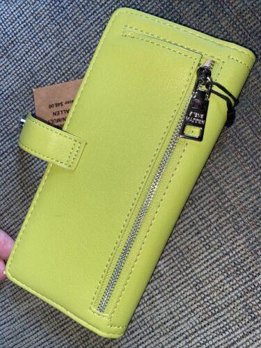 STEVE MADDEN Woman's Wallet Bifold BALLEN~GREEN ~ BEAUTIFUL !!!