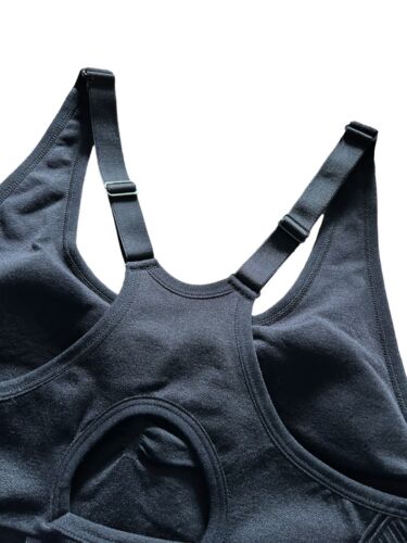 NEW BALANCE Medium Impact Sports Bra Style R000300~ Size XL~BLACK~ EXCELLENT FIT