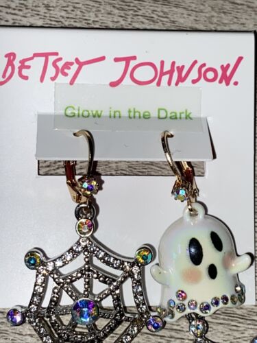 Halloween Betsey Johnson ~ Glow in Dark Ghost Spider Web Mismatch Dangle Earring