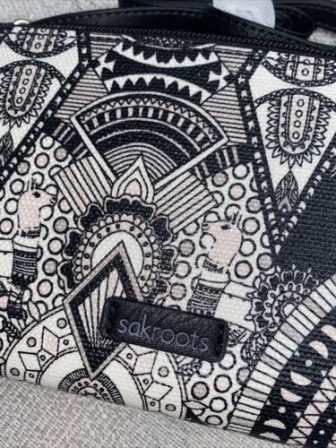 Sakroots Olympic -Black & White Wristlet XBDY Olympic Pattern - New In Box CUTE!