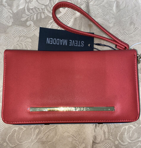 STEVE MADDEN WALLET WRISTLET RED WRAP AROUND LOGO SMOOTH TEXTURED