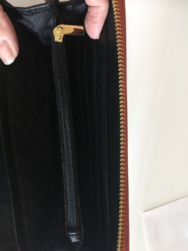 STEVE MADDEN WALLET WRISTLET PERSIMMON SMOOTH TEXTURED GOLD ZIPPER