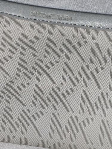 MICHAEL KORS Fanny Pack White Light Gray Edge And Logo Med  Genuine Leather!