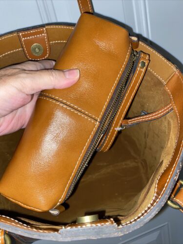 Patricia Nash Set~Isla Wristlet & Treviso Large Tote Shoulder Bag Brown Leather
