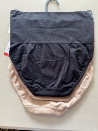 Skinnygirl Double Shaping Seamless Briefs Size MEDIUM 3  pair Style SG7058￼￼ New
