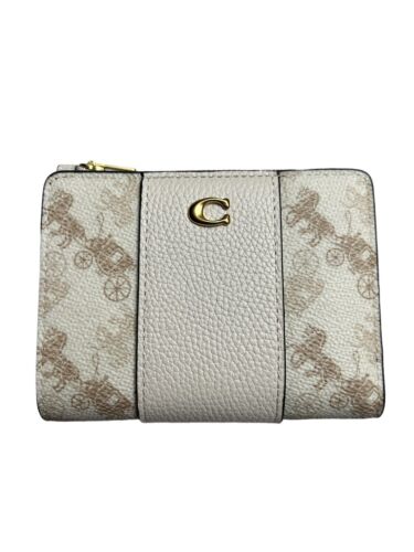 Coach~Horse & Carriage Bifold Wallet~Zip