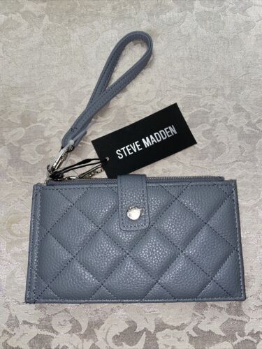 STEVE MADDEN BLUE SLATE WRISTLET  FOLD OUT DOUBLE ZIPPER SMOOTH TEXTURE CLASSY