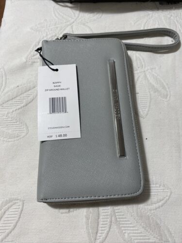 STEVE MADDEN WALLET WRISTLET SAGE SMOOTH TOUCH SILVER HARDWARE