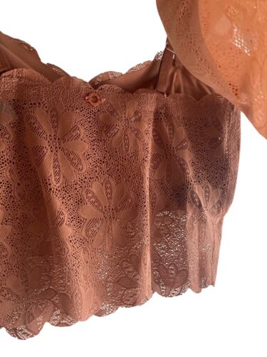 Danskin Intimates~All day Comfort 2 Lace Bras~Removable Pads~Size  L~FEMININE!!!