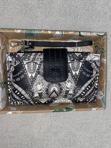 Sakroots Olympic -Black & White Wristlet XBDY Olympic Pattern - New In Box CUTE!