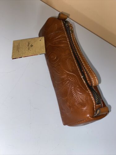 Patricia Nash Isla Oblong Tooled Florence Leather Wristlet Style P50607 NEW