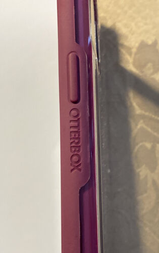 OTTER BOX Statement Series Case for iPhone XR Magenta Felt MSRP $39.95