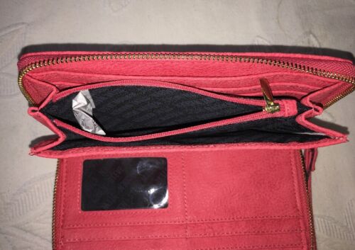 STEVE MADDEN WALLET WRISTLET CORAL STAMPED LOGO"MADDEN STYLE"!!!