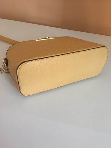 STEVE MADDEN HANDBAG BMARILYN MUSTARD STAMPED LOGO GOLD HARDWARE