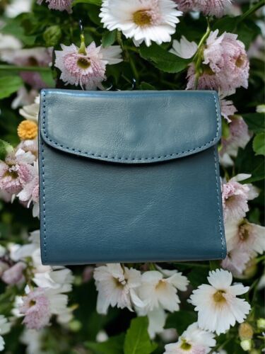 Patricia Nash Blue Reiti Genuine Leather RFID PROTECTED Wallet P40906 NWT $109