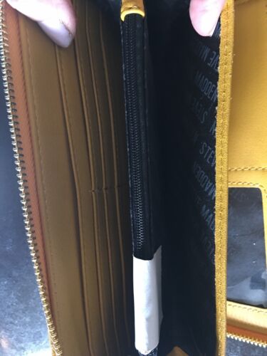 STEVE MADDEN WALLET WRISTLET MUSTARD WITH STAMPED LOGO "VERY DIFFERENT" "LOOK"