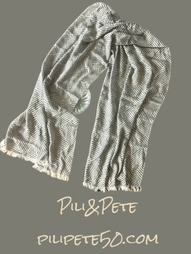 Caterina de Medici Italy 100% Cotton Scarf Shawl Gray/White, Two Side Fringe~NEW