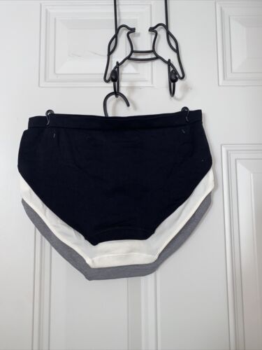 New Balance Super Soft Hipster  Underwear-3 Pack ~Logo ~ M/M- GREAT FIT!