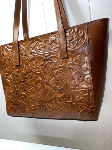 Patricia Nash Varsi Tote style P65307~Florence~Design Antique Metal Hardware NEW