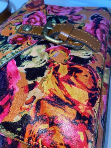 PATRICIA NASH Avellino~Leather Front Pocket Women XBDY Handbag~SUMMER ROSES🌹NEW