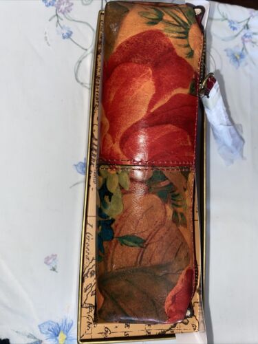 Patricia Nash Isla Oblong Italian Leather Wristlet Isla-Spring Multi P50601