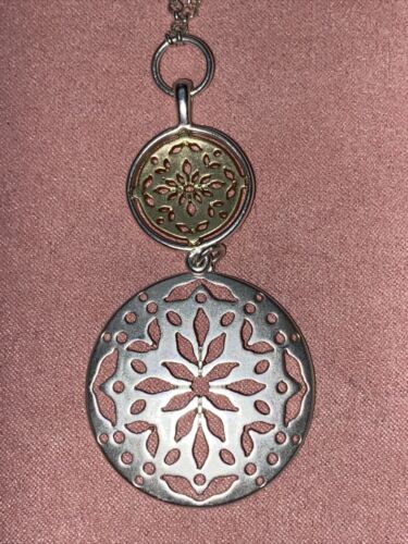 Lucky Brand Silver & Gold Tone Circle Pendant Necklace NIB MSRP $39 LUCKY 🍀