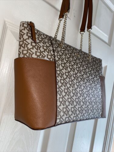 DKNY Gigi Tote Signature Logo Vanilla/Brown  Gold Hardware MSRP $178.00 ELEGANT