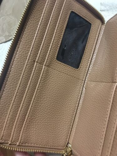 STEVE MADDEN WALLET WRISTLET CAMEL STICHED LOGO (LARGE LETTERS) "SO DIFFERENT"!!