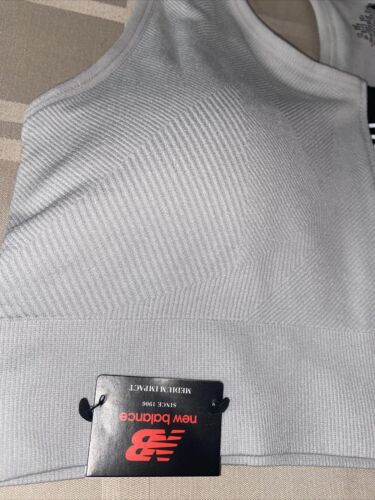 NEW BALANCE Medium Impact Sports Bra Style #R000440 GRAY~ FRONT ZIP LOGO