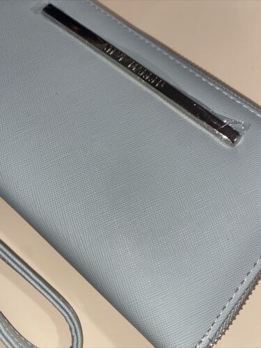 STEVE MADDEN WALLET WRISTLET LIGHT GREEN) SMOOTH TEXTURED