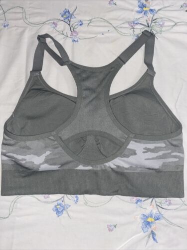 New Balance Medium Impact Sports Bra Style 116718 GREEN Camouflage Size XXL NEW