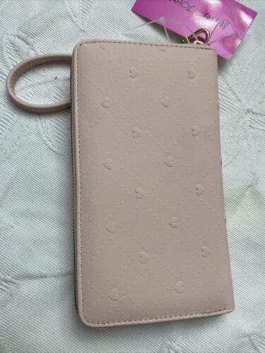 BETSEY JOHNSON Zip Around Wallet/Wristlet-PINK HEARTS EMBOSSED REAR FIND!!!