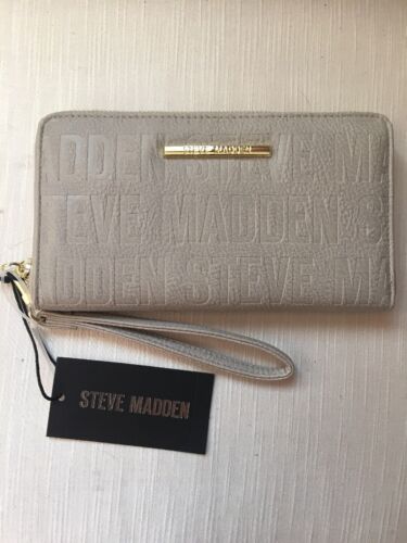 STEVE MADDEN WALLET Bisque Stamped Logo Zip Around Organizer Wristlet Free Ship