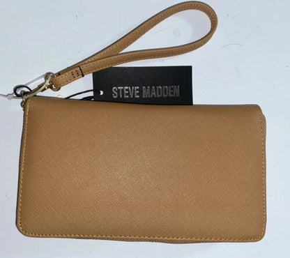 STEVE MADDEN WALLET WRISTLET CAMEL (LIGHT TAN) SMOOTH TEXTURED SILVER ZIPPER
