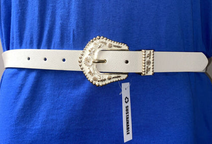 STEVE MADDEN BELT LARGE WITH WHITE AND GOLD BEAUTIFUL DESIGNED BUCKLE (SKINNY)