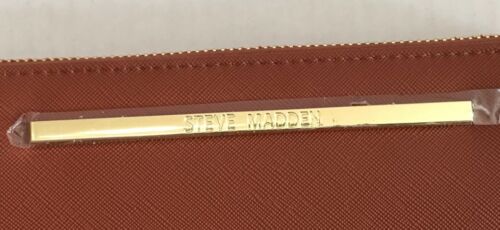 STEVE MADDEN WALLET WRISTLET COGNAC SMOOTH TEXTURED FANTASTIC!!!!