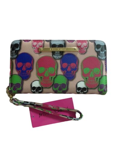 Betsey Johnson Zip Around Wristlet Wallet SKULLS~Multicolor ~HALLOWEEN~ UNIQUE!