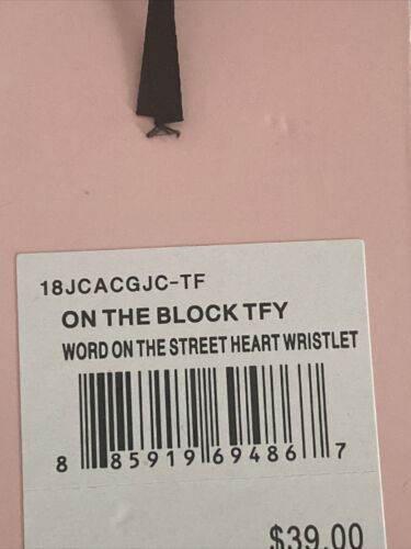 JUICY COUTURE ON THE BLOCK WORD ON THE STREET HEART WRISTLET WRISTLET COIN PURSE