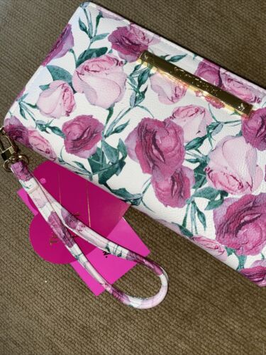 Betsey Johnson Zip Around Wristlet Wallet ROSEBUD PINK- WHITE Background NEW