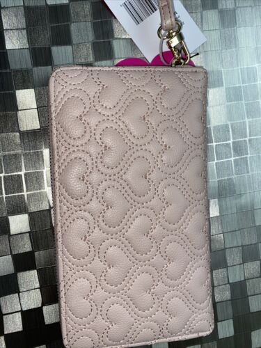 Betsey Johnson Zip Around Wallet/Wristlet Stitch Hearts 💕 MBJ1000X PINK CUTE!!!