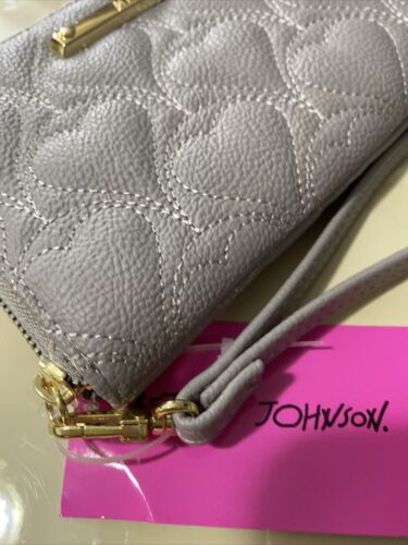 Betsey Johnson Zip Around Wallet/Wristlet Stitch Hearts 💕 GRAY-CUTE!!