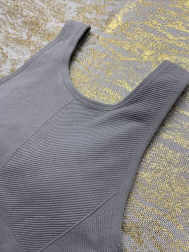 New Balance Medium Impact Sports Bra Smokey Gray Size M Removable Cup CUTE!