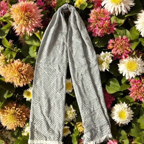 Caterina de Medici Italy 100% Cotton Scarf Shawl Gray/White, Two Side Fringe~NEW
