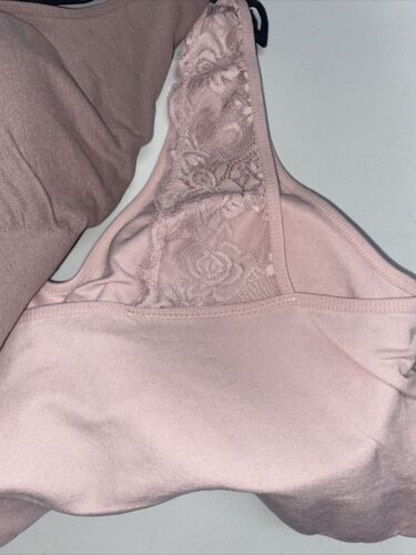 Delta Burke 2-Pack Seamless Bras Sz.2X Soft Comfort Lounge Removable Pads~ CUTE!